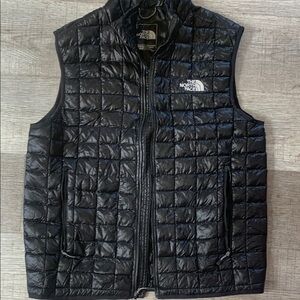 The North Face Men's Black Quilted Vest